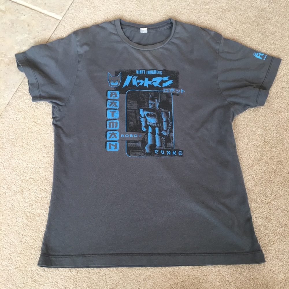 Funko POP! Batman Vinyl Invaders Short Sleeve Graphic Tee Gray Japanese Text-L